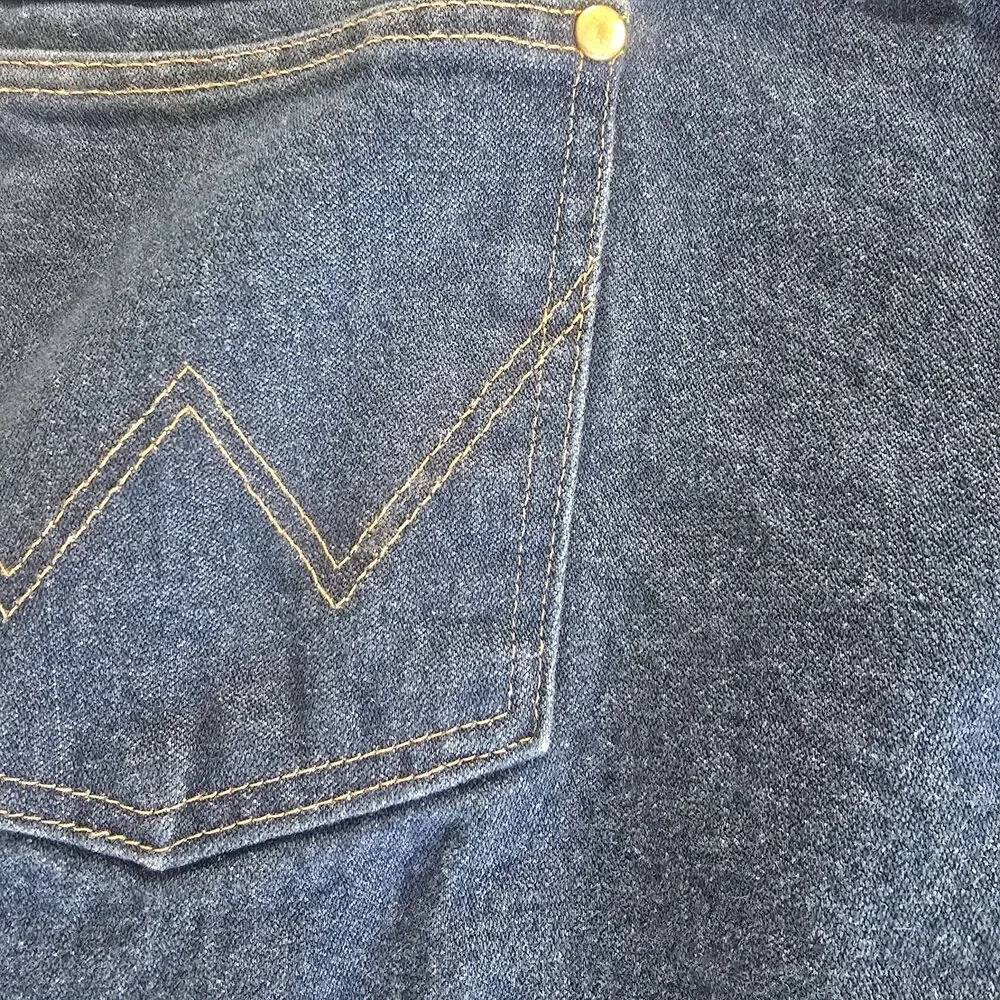 Mens Wrangler Cowboy  Jeans 46x32 13MWZ A001  Indigo